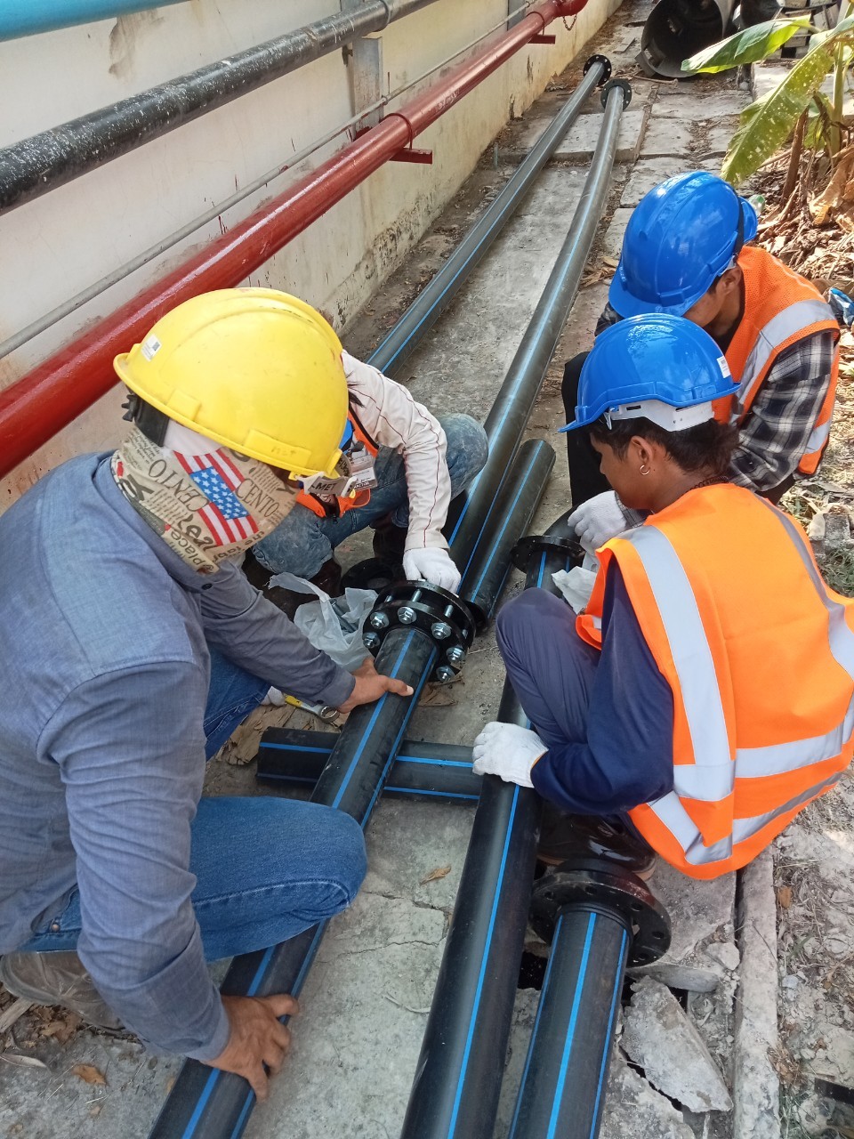 รับงานติดตั้งระบบท่ออุตสาหกรรม